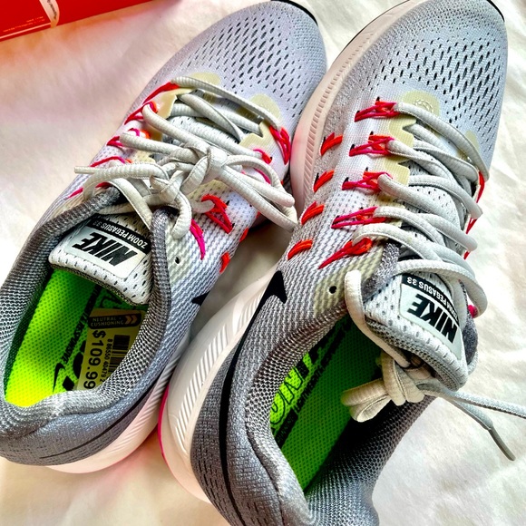 Nike Zoom | Size 7.5 | Never Used (with tag + box) - Picture 10 of 11